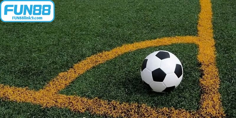 Kèo góc là loại cược dựa trên số lần phạt góc sẽ diễn ra trong một trận bóng đá